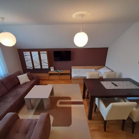 Apartmani Exit Pale Εξωτερικό φωτογραφία