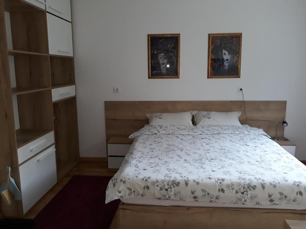 Apartmani Exit Pale Εξωτερικό φωτογραφία