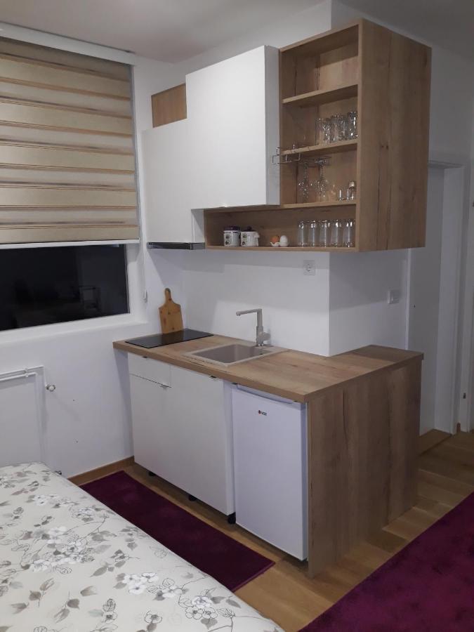 Apartmani Exit Pale Εξωτερικό φωτογραφία