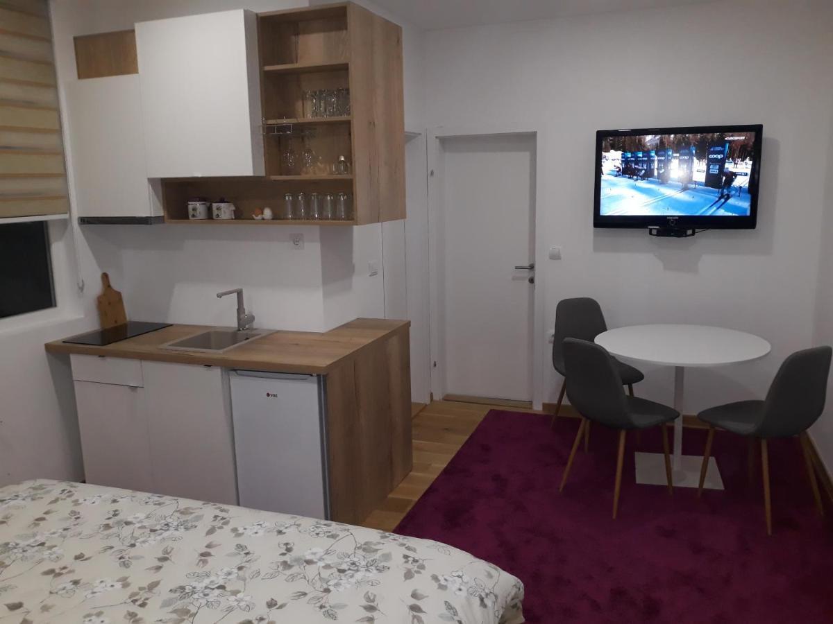Apartmani Exit Pale Εξωτερικό φωτογραφία