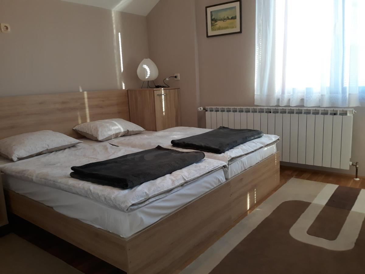 Apartmani Exit Pale Εξωτερικό φωτογραφία